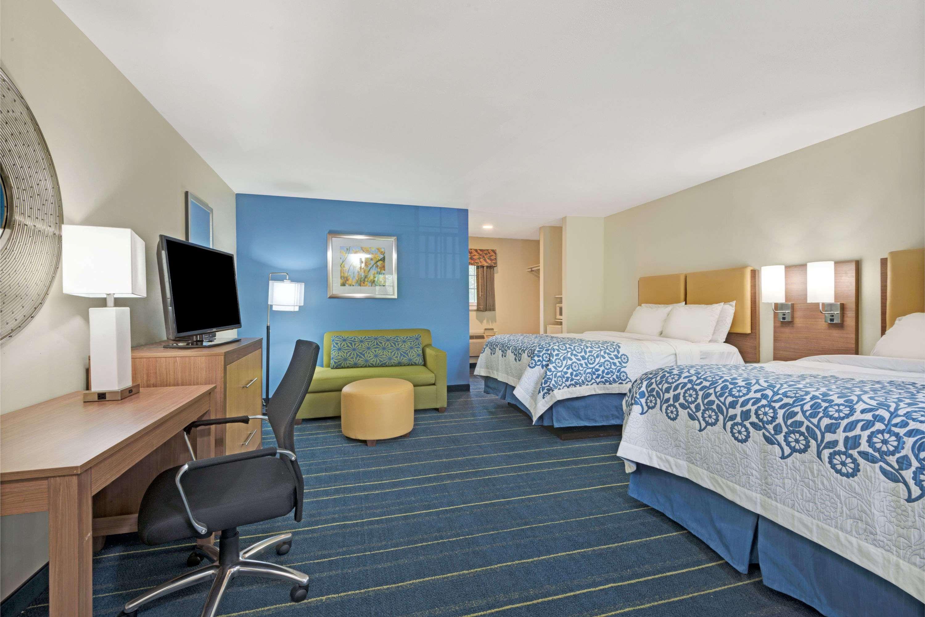 Days Inn By Wyndham Ridgefield Extérieur photo