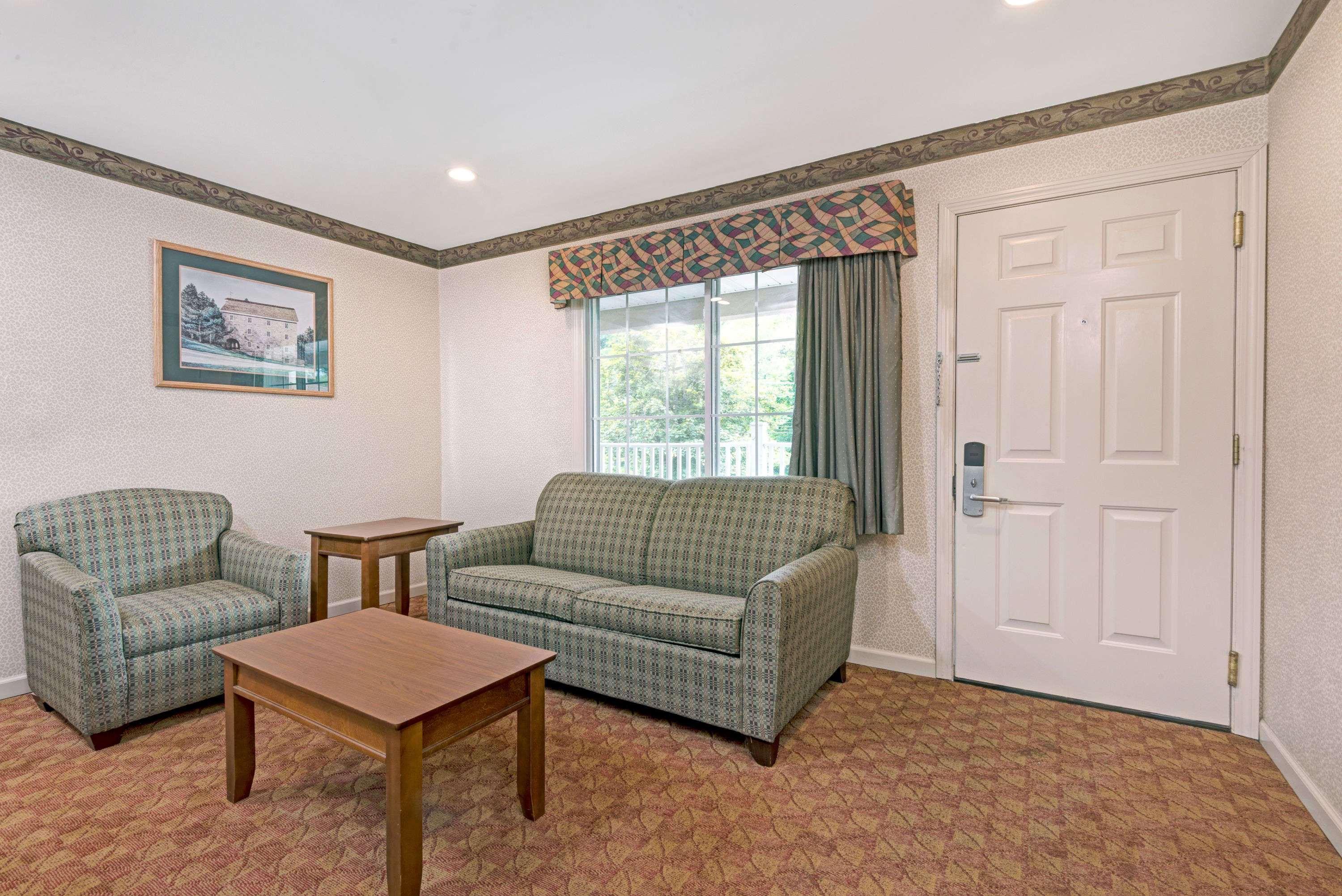 Days Inn By Wyndham Ridgefield Extérieur photo