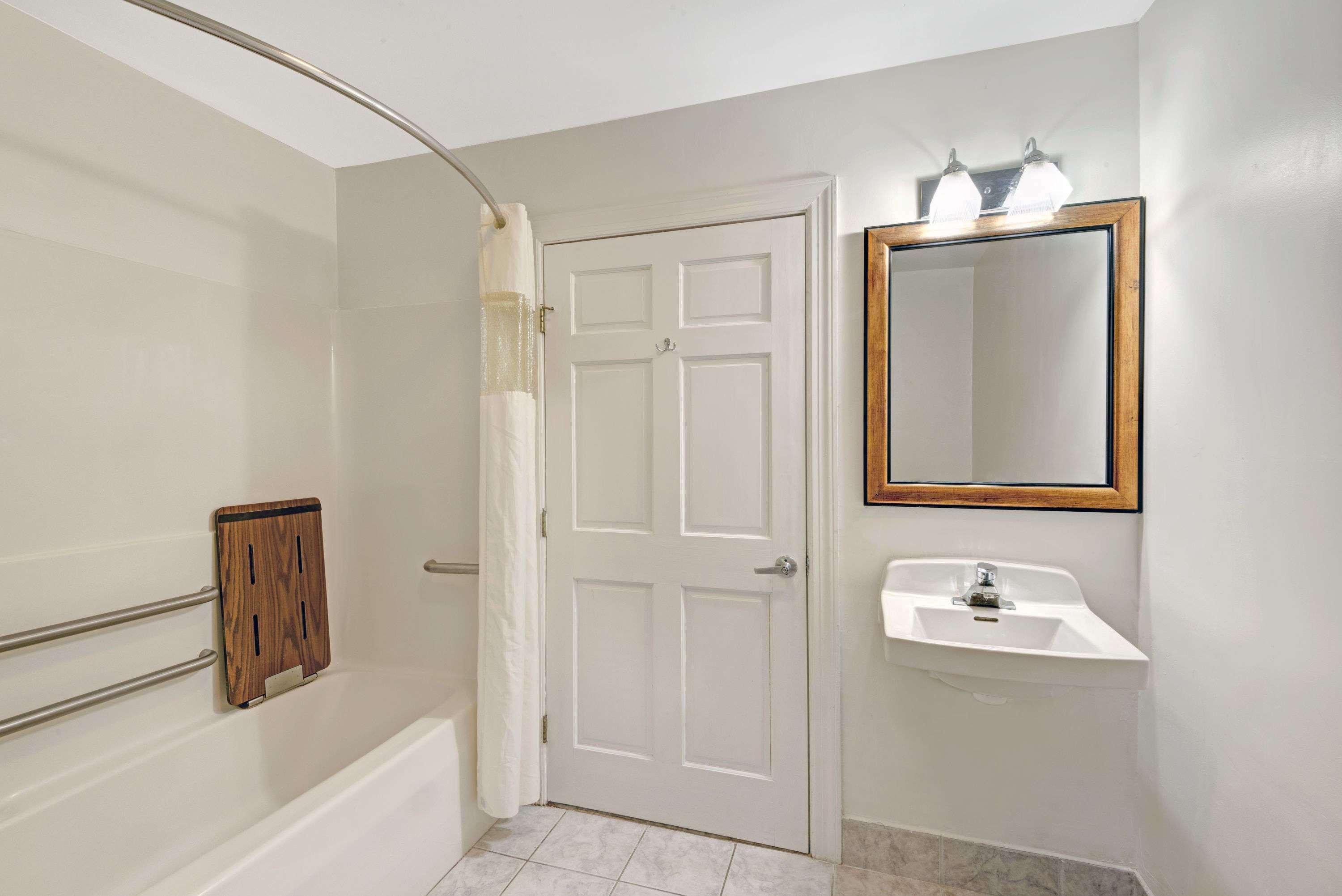 Days Inn By Wyndham Ridgefield Extérieur photo
